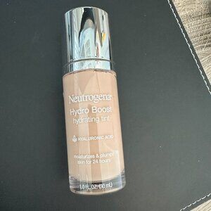 Neutrogena Hydro Boost Hydrating Tint